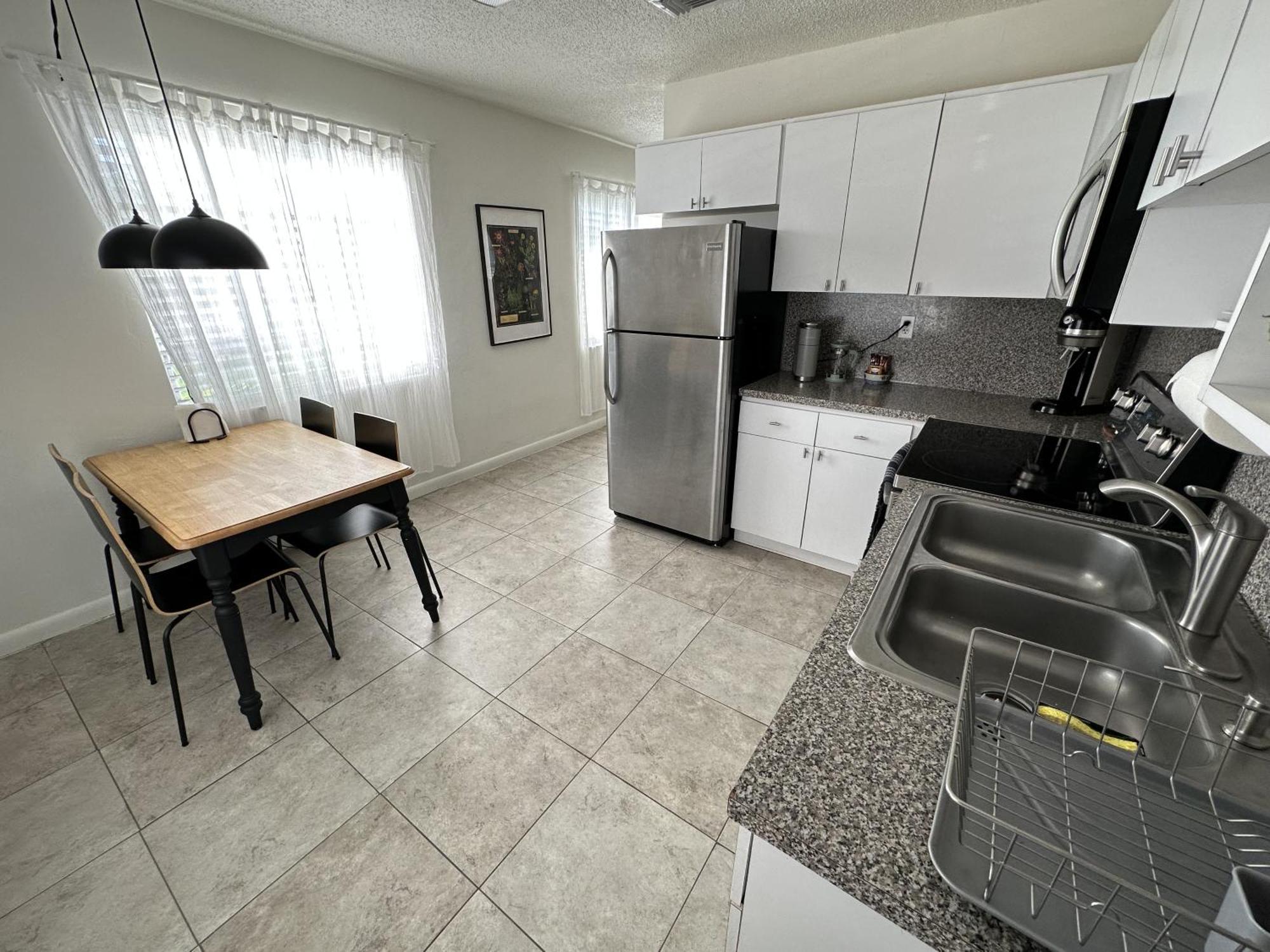 Miami's Cozy Tropical Getaway Hébergement de vacances